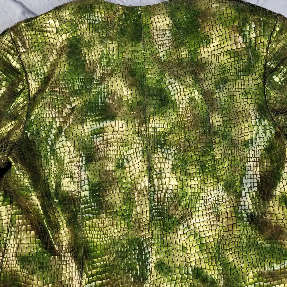 Neto vintage embossed
